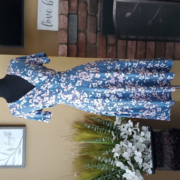 🆕️ Matty M Blue Slate Floral Faux Wrap Pullover Dress SIZE: S - Picture 1 of 14